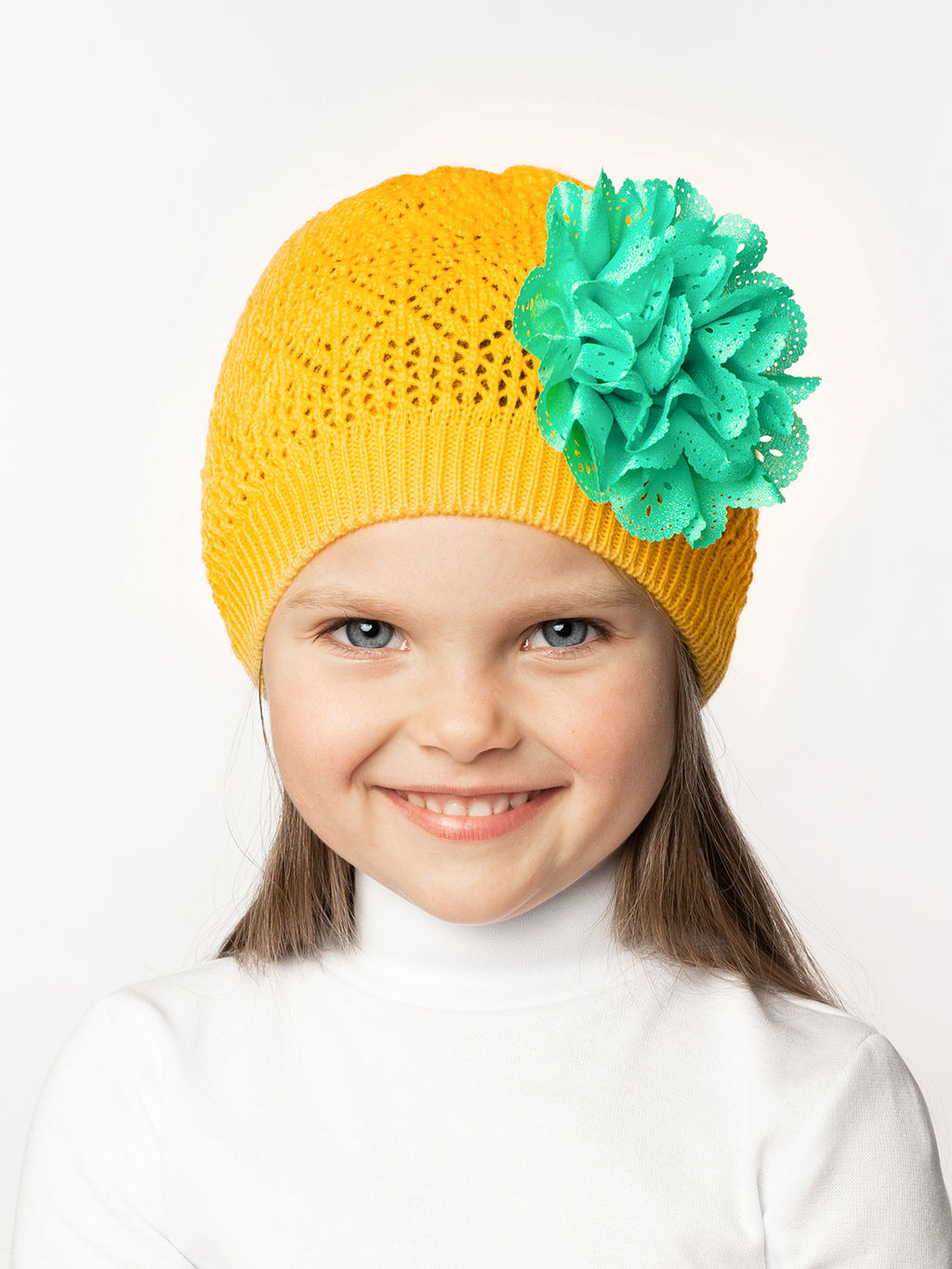 Шапка вязаная детская желтая