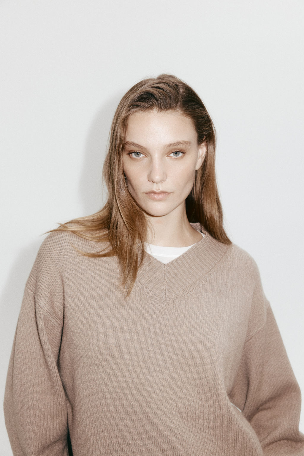 Jersey con escote en V - H&m фото 8