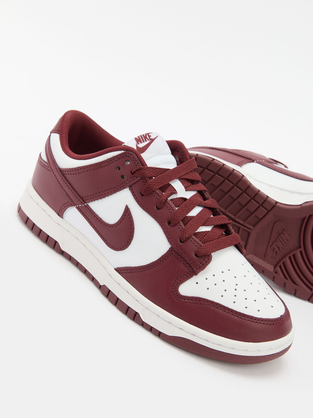 Кеды NIKE NIKE DUNK LOW RETRO BTTYS Артикул 4593234, бордовый