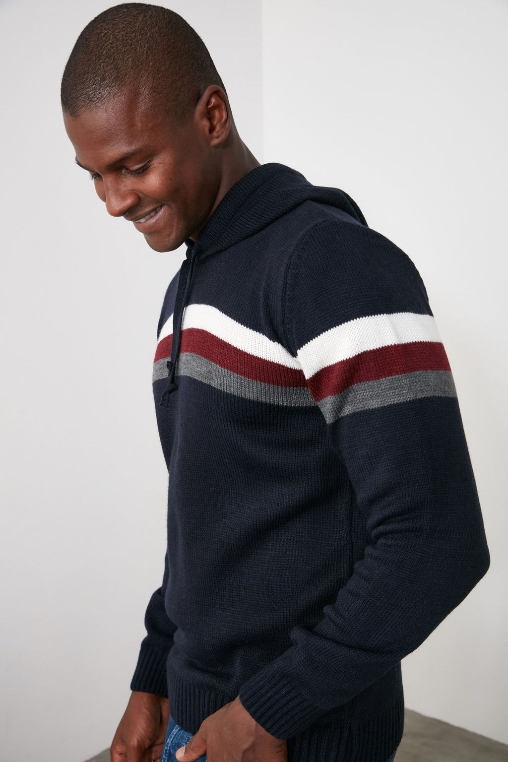 Lacivert Slim Dar Kesim Kapusonlu Cizgili Triko Kazak TMNAW21KZ0517