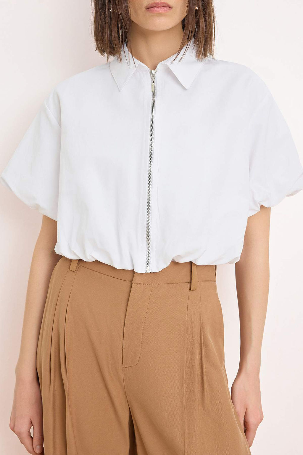 Beyaz Fermuarl? Balon Kollu Ince Mevsimlik Ceket TWOSS26CE00028