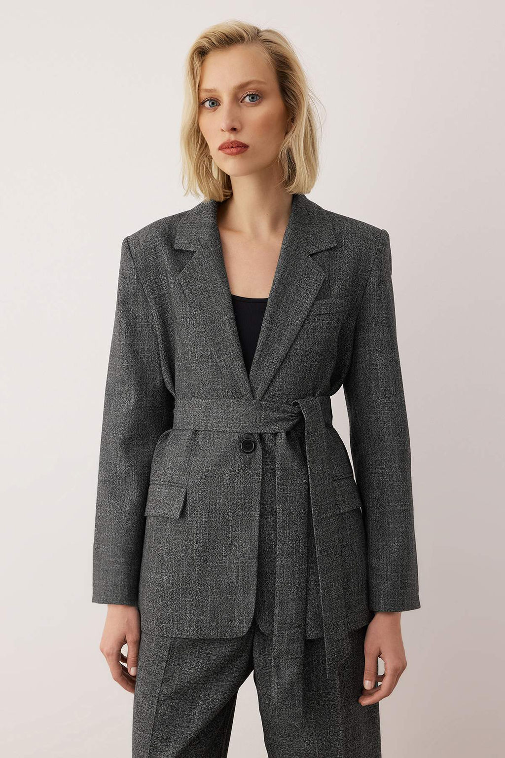 EXCLUSIVE Ozel Koleksiyon Antrasit Kusakl? Oversize Blazer Ceket TWOAW26BC00049 - Trendyolmilla фото 2