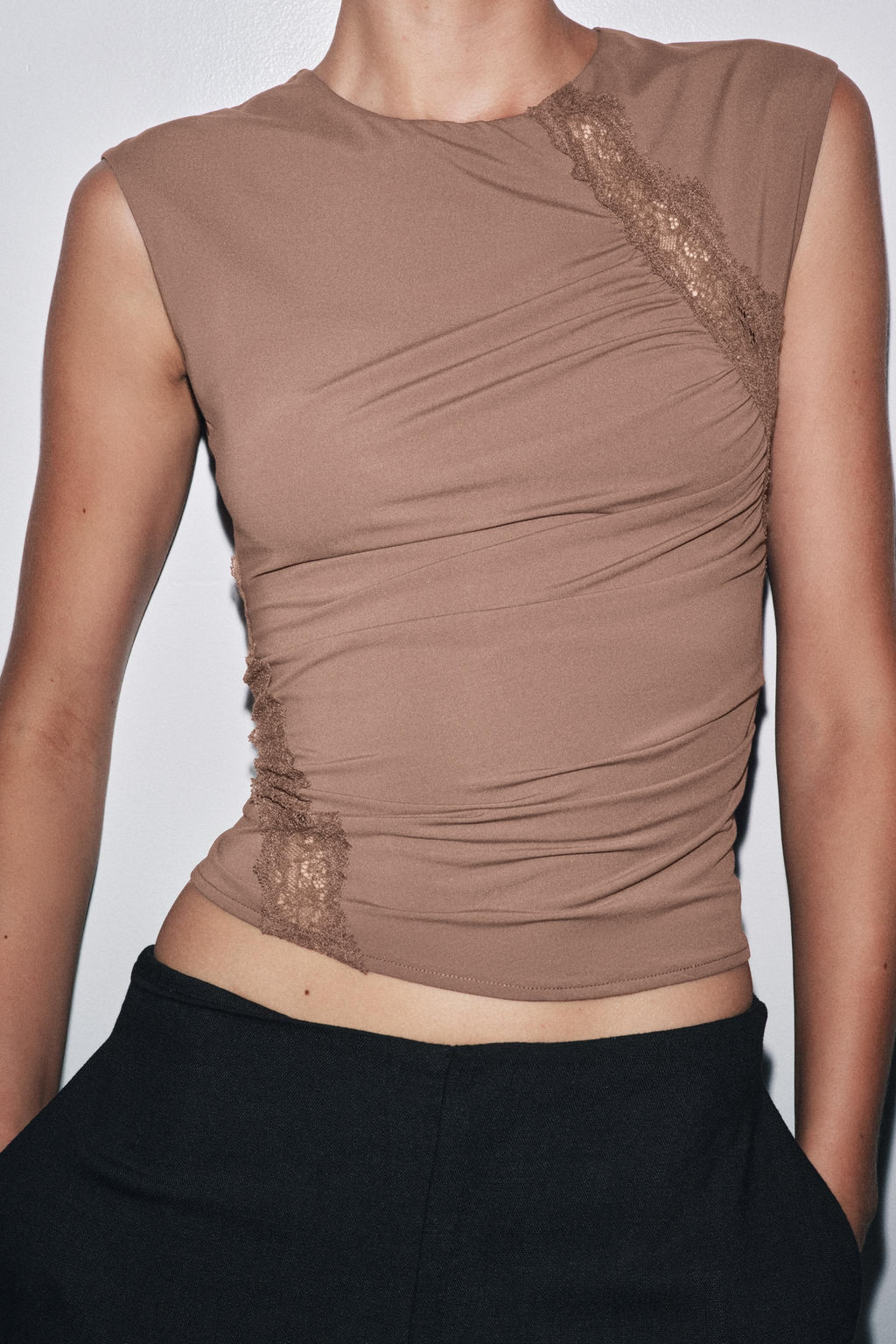 LACE POLYAMIDE TOP - Zara фото 2