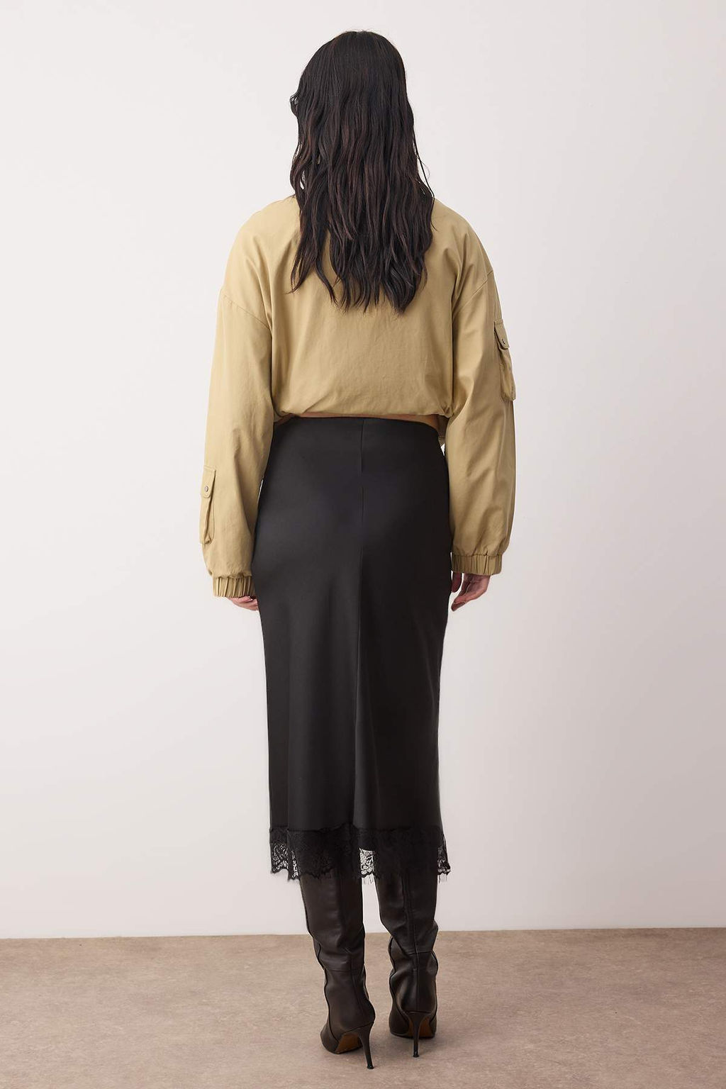 Siyah Dantel Detayl? Midi Boy Saten Etek TWOAW26ET00169 - Trendyolmilla фото 4