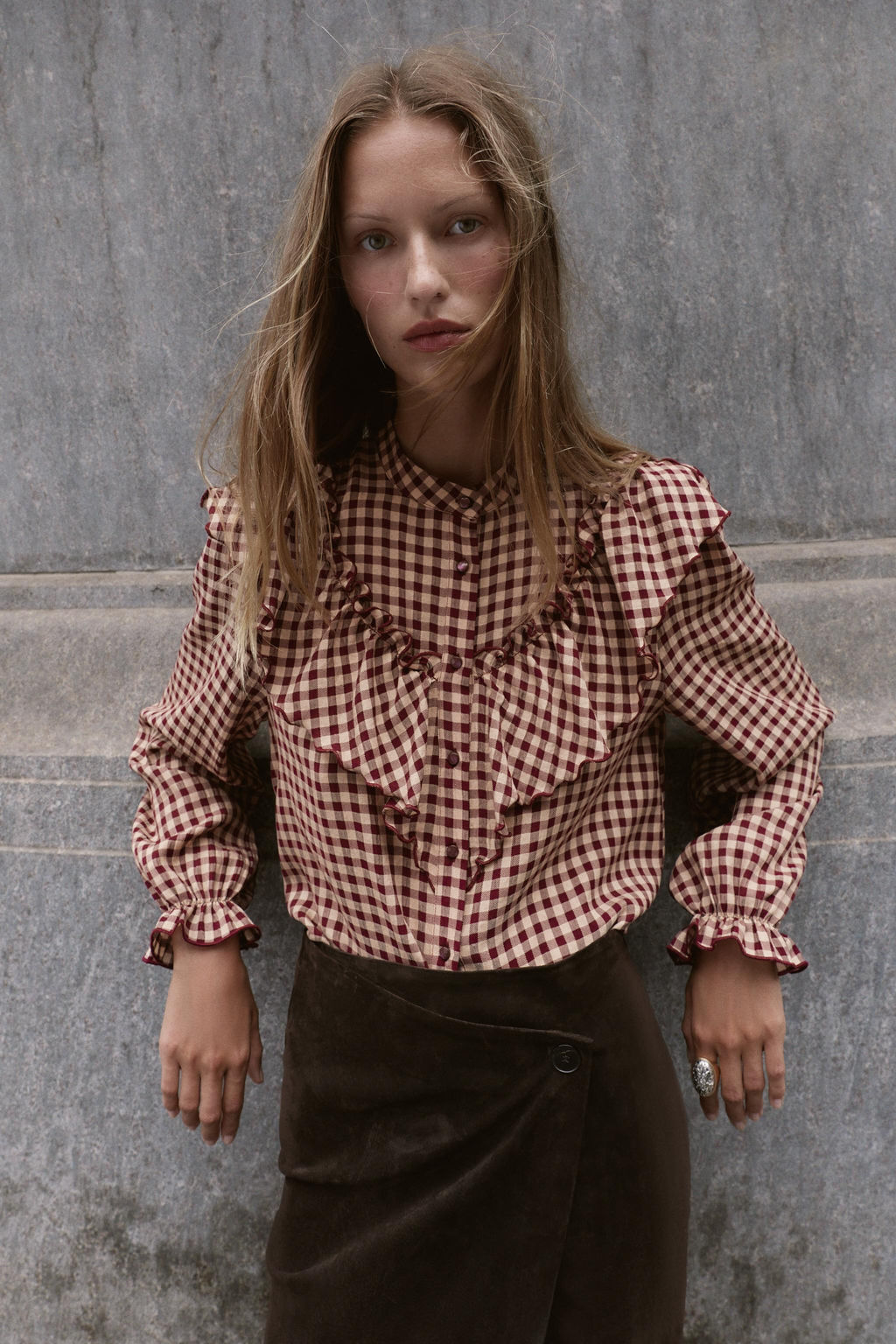GINGHAM BLOUSE WITH RUFFLES - Zara фото 5
