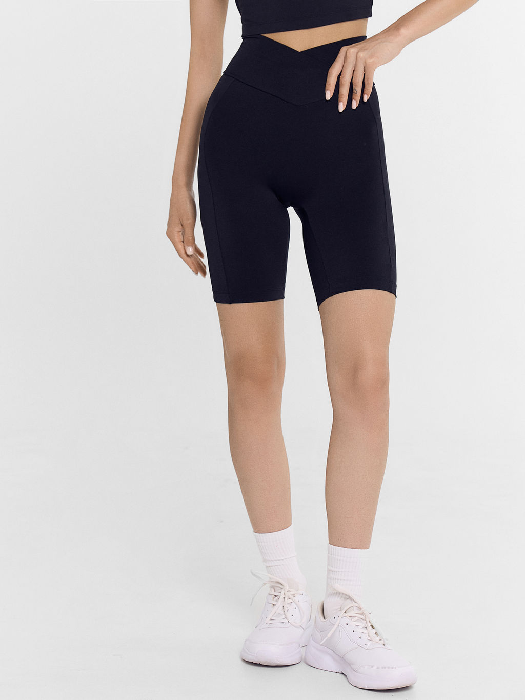 Шорты женские в черном цвете черный 332356 - Mark formelle фото 2