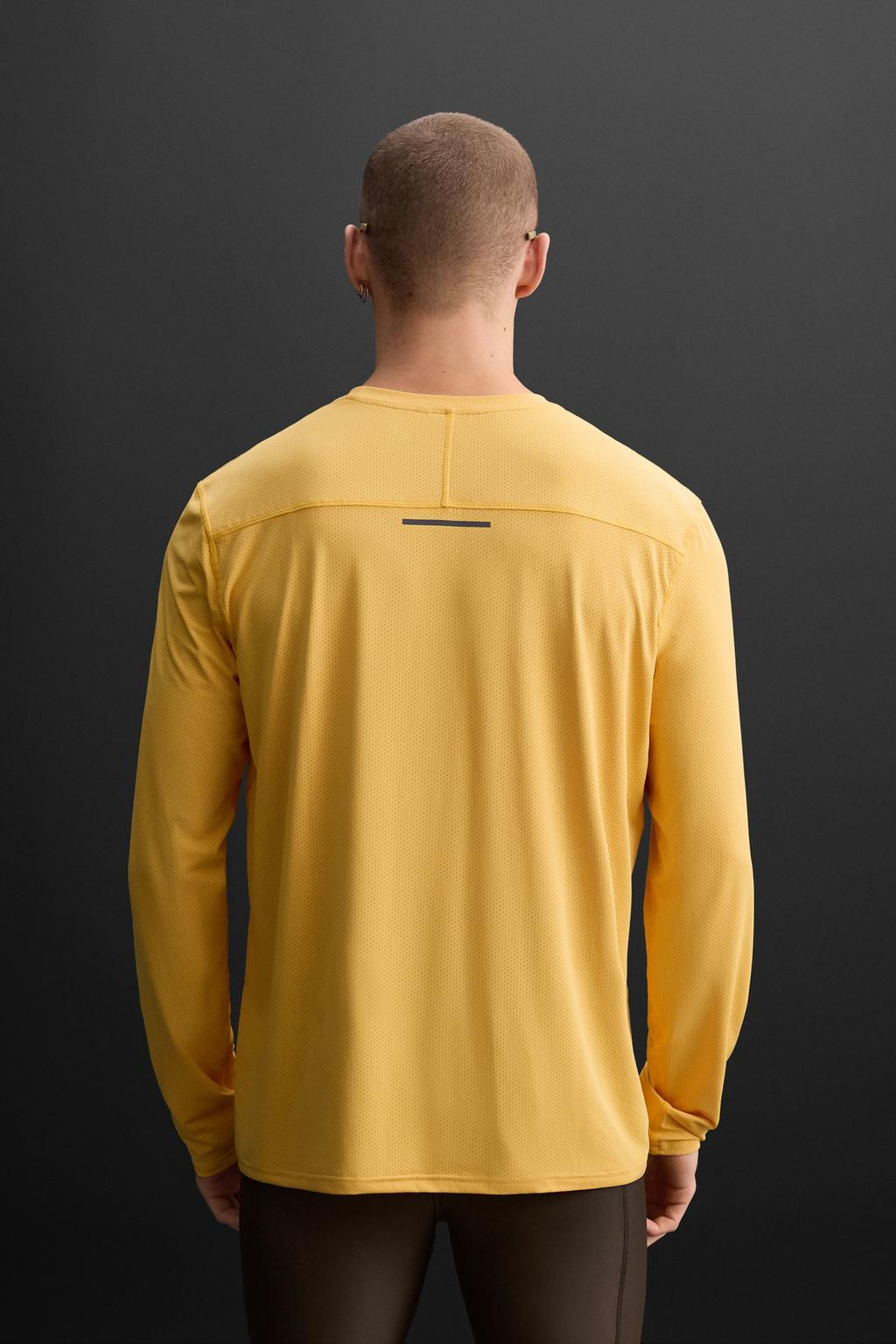 PERFORATED TRAINING T-SHIRT - Zara фото 12