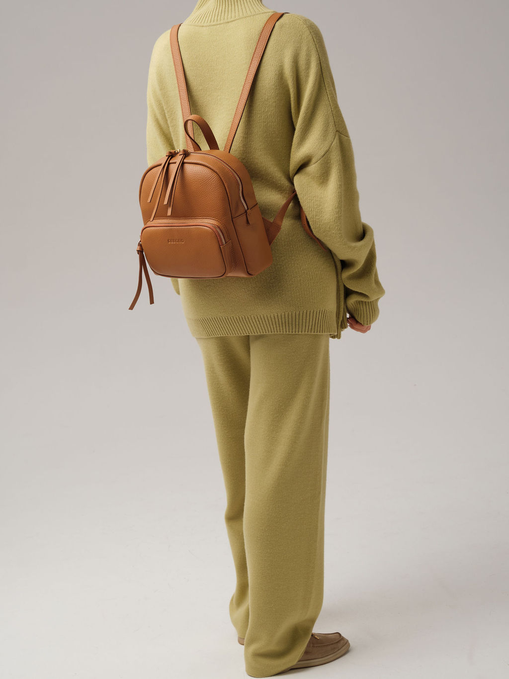 Рюкзак Deboro 31071 коричневый лист