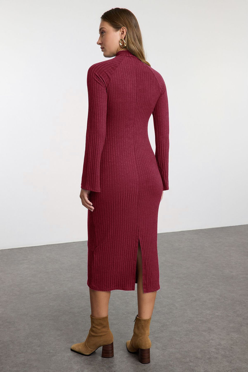 TRENDYOLMILLA Bordo Duz Y?rtmacl? Midi Bodycone/Vucuda Oturan Fitilli Esnek Orme Elbise TWOAW25EL00568  фото 15