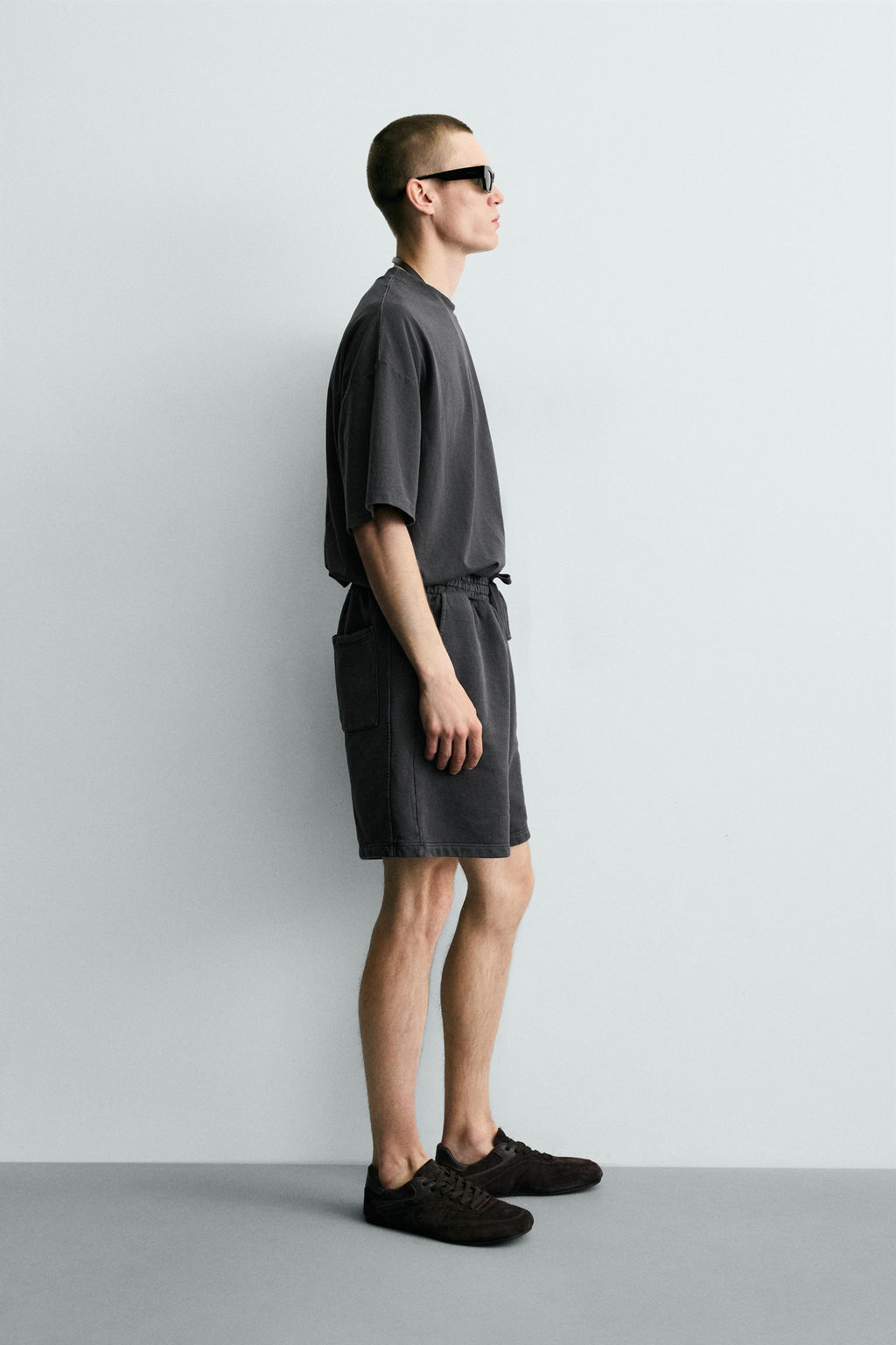 CAMISETA B?SICA LAVADA / Antracita oscuro - Zara фото 4