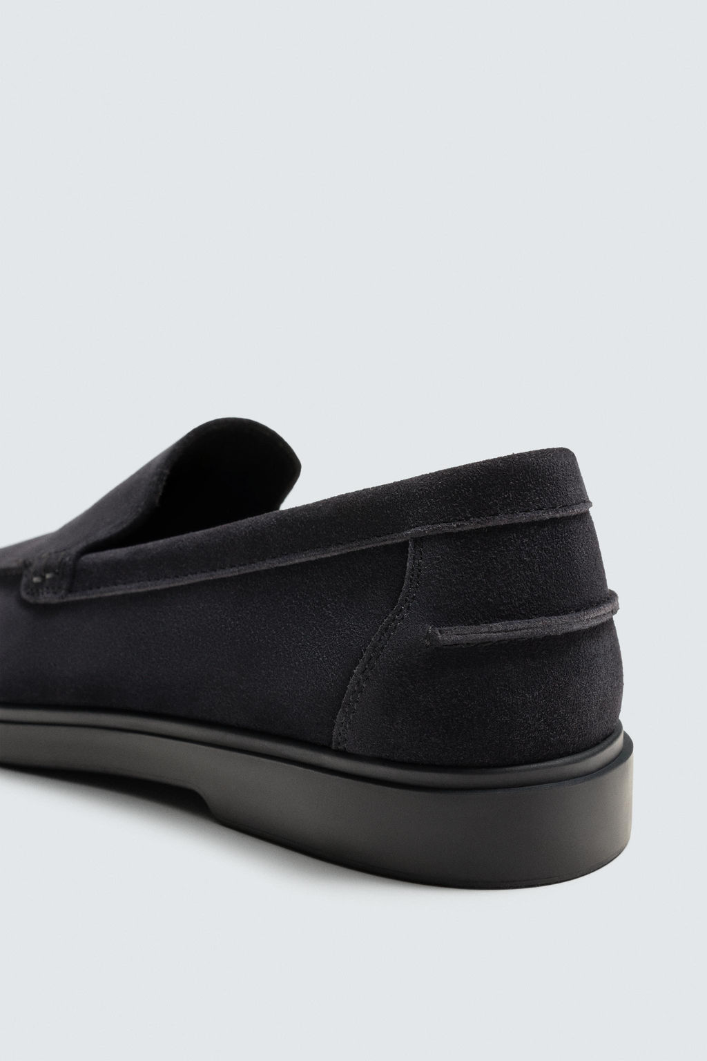 CASUAL LEATHER LOAFERS