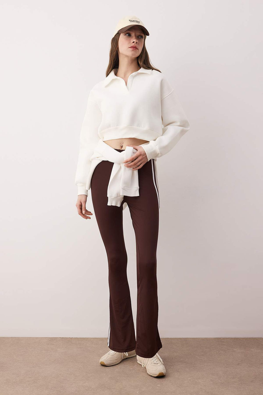 Siyah Dalg?c/Scuba Kumas Serit Detayl? Ispanyol Paca Yoga Orme Spor Tayt THMAW26TY00014 - Trendyolmilla фото 20