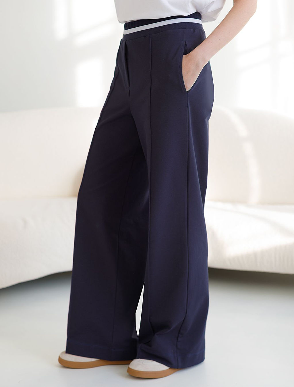 Брюки прямые со стрелками из премиального футера двухнитки с эластаном - Vilatte фото 6