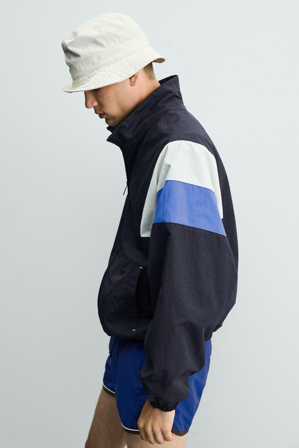 CHAQUETA T?CNICA COLOR BLOCK RETRO / Marino