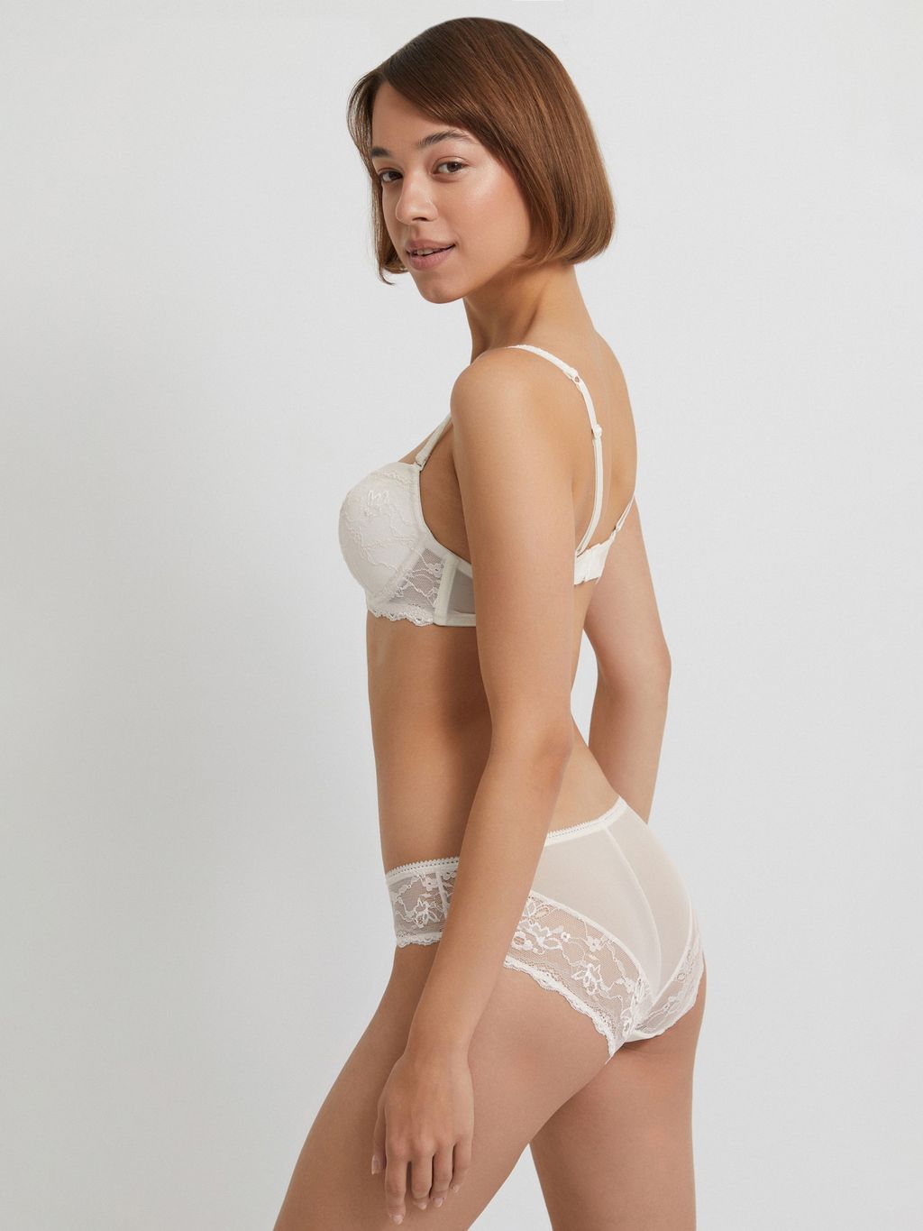 Infinity / Трусы жен Versailles молочный