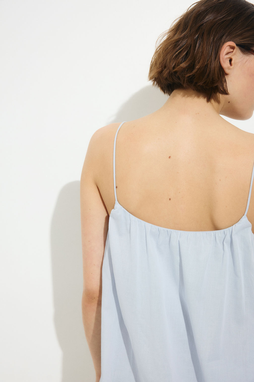 Vestido de tirantes espagueti con bajo burbuja - H&m фото 7