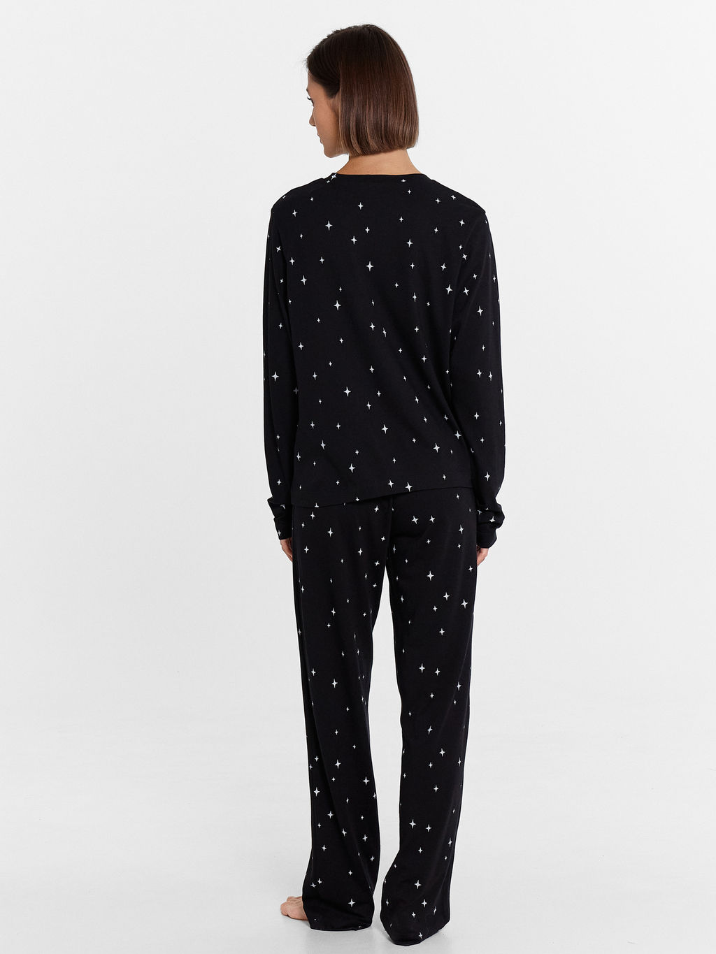 Комплект женский (джемпер, брюки) черный со звездной россыпью звездная россыпь на черном 592468