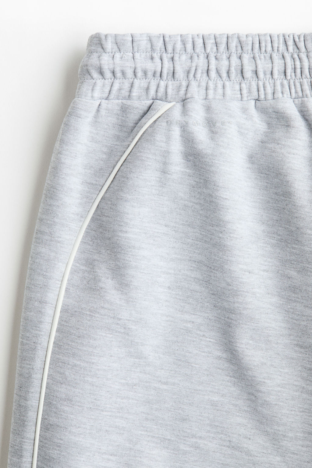 Pantal?n corto de deporte con DryMove Loose Fit - H&m фото 10