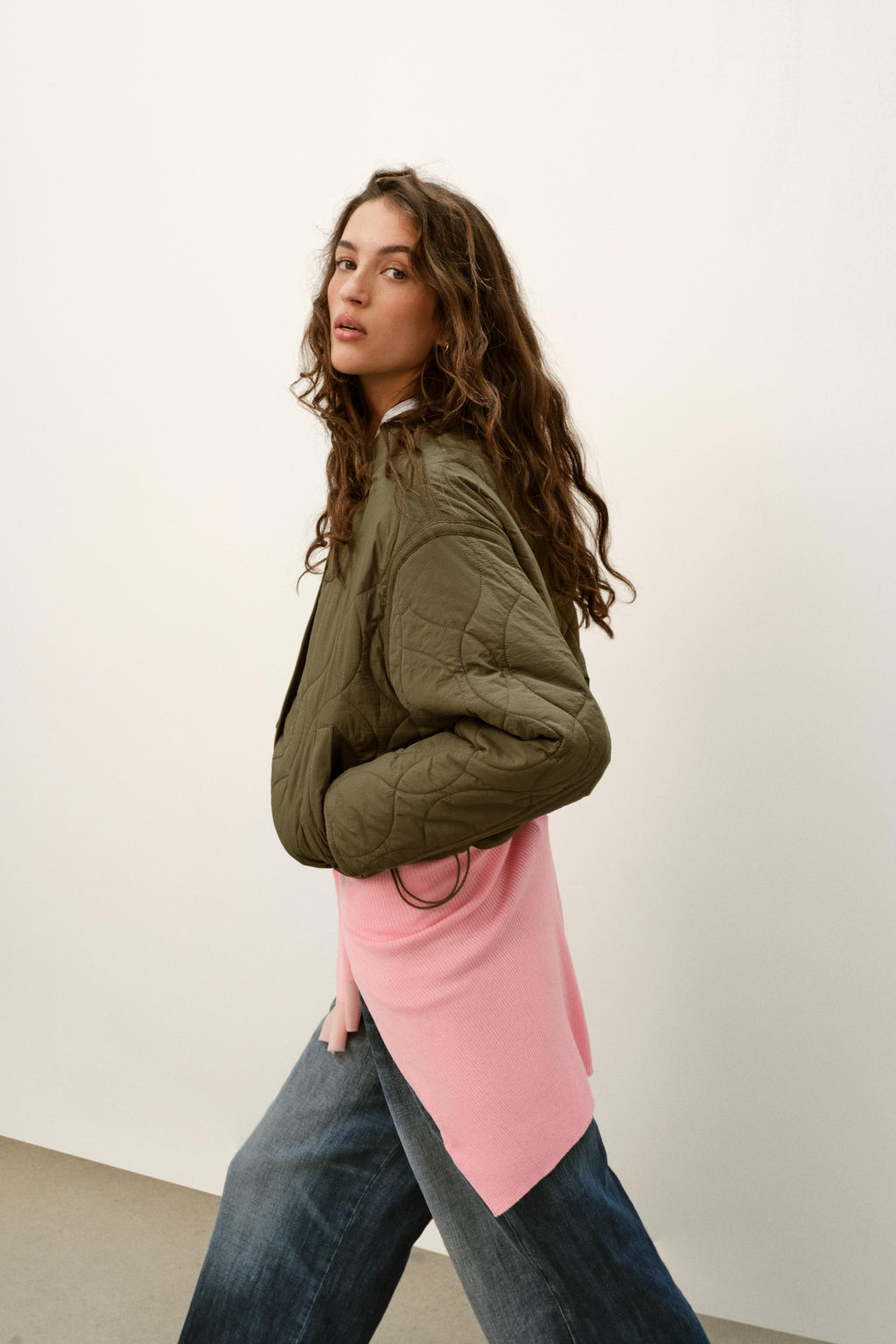 CAZADORA CORTA ACOLCHADA / Khaki - Zara фото 3