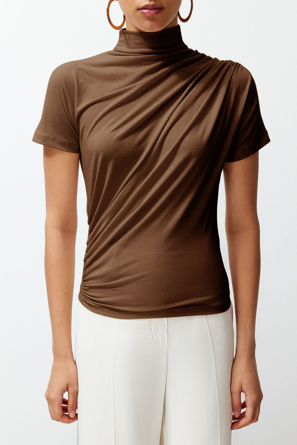 Kahverengi Drape Detayl? Fitted/Vucuda Oturan K?sa Kollu Dik Yaka Esnek Orme Bluz TWOSS24BZ00426