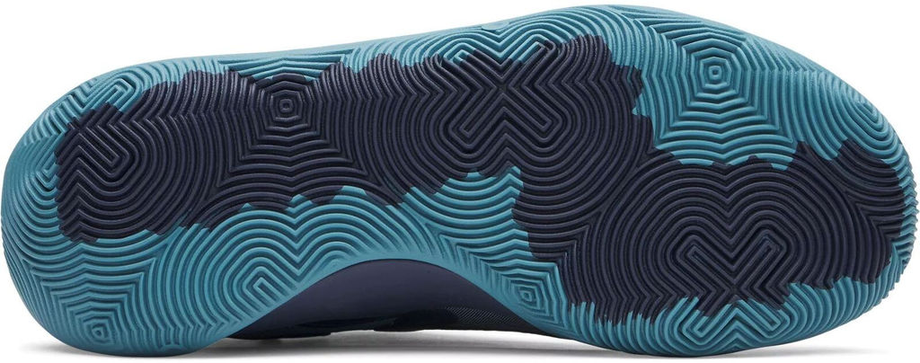 Кроссовки взрослые