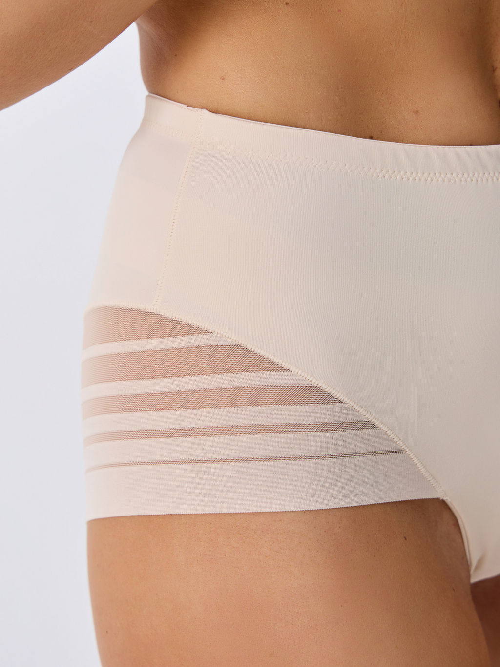 DU1022 Трусы коррекция женские