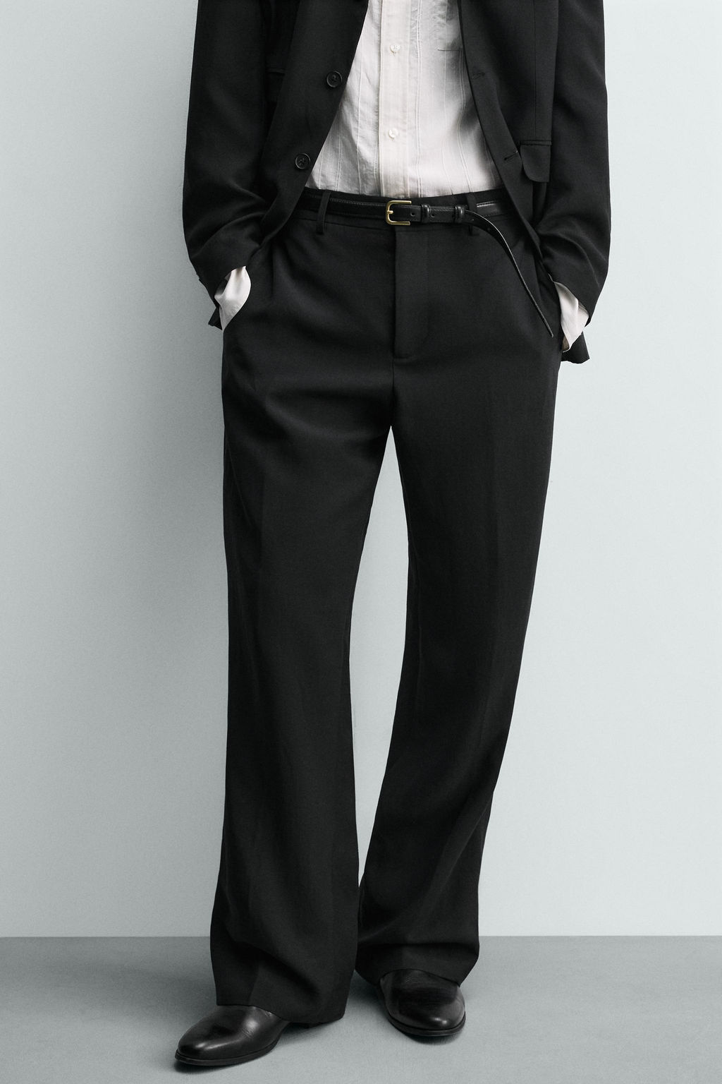 PANTAL?N TRAJE RELAXED FIT VISCOSA - LINO / Negro