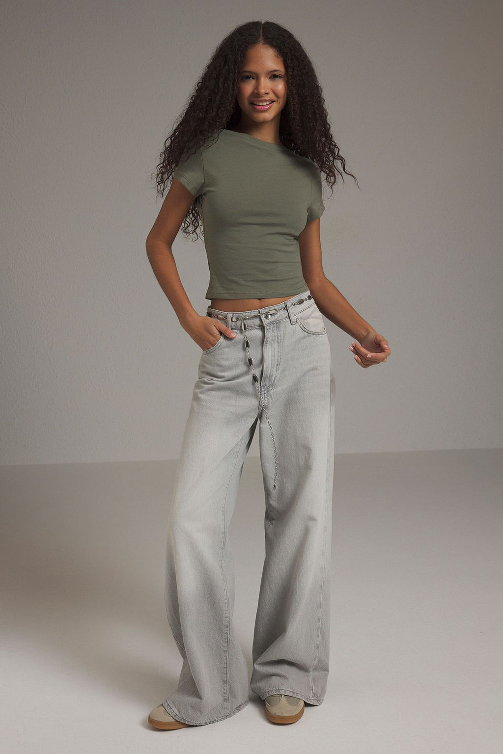 Haki S?rt Dekolteli Crop Pamuklu Esnek Orme Bluz TWOSS23BZ00912