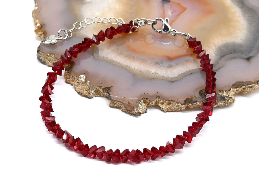 Браслет из циркона огранка 4мм, цвет рубин, 22см