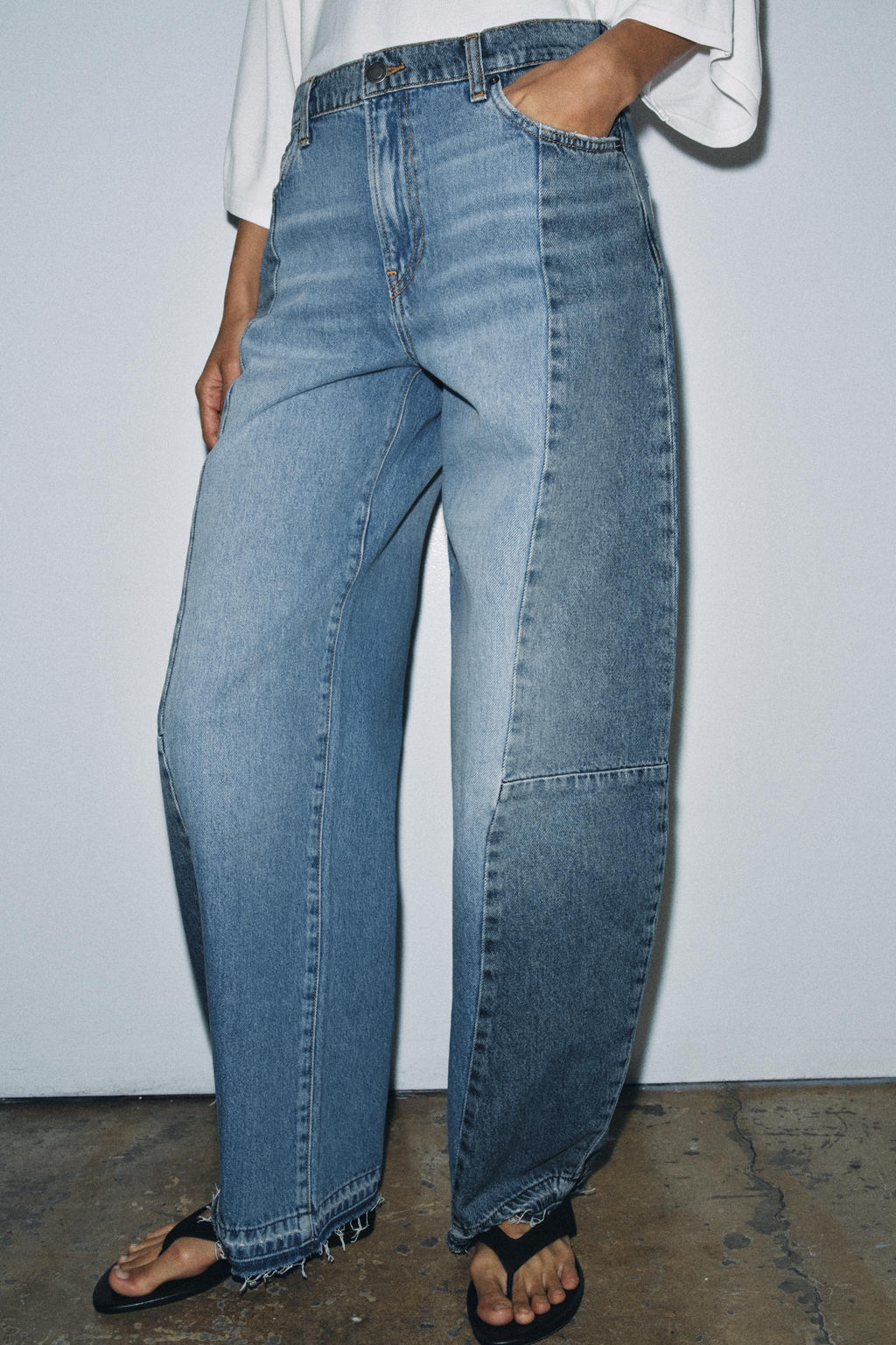 JEANS ZW COLLECTION BARREL PATCHWORK TIRO MEDIO / Azul - Zara фото 2