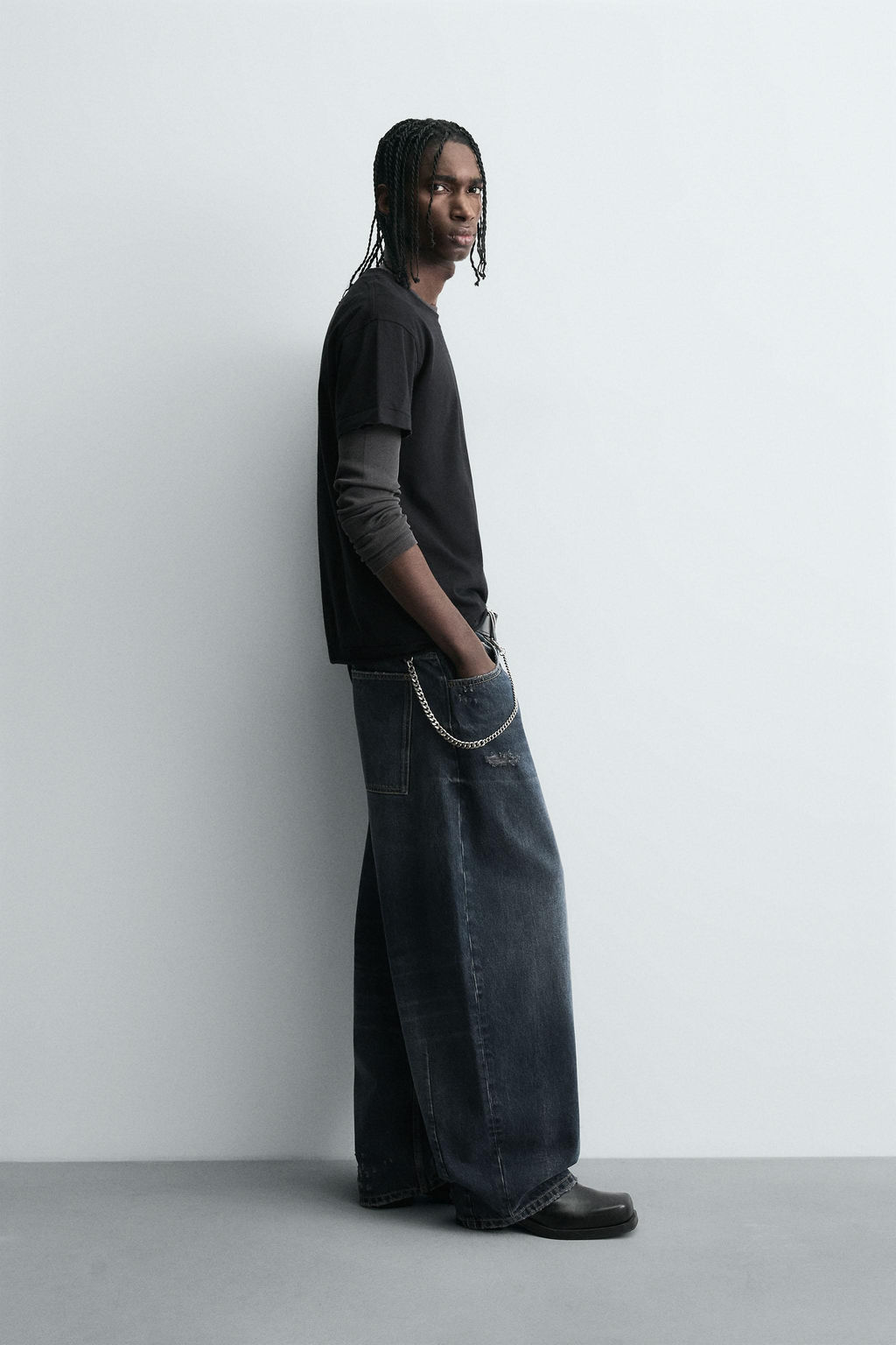 WASHED BALLOON FIT JEANS
