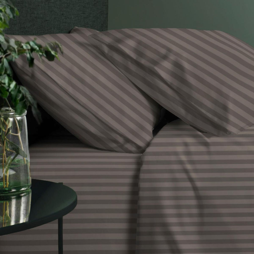 КПБ семейный перкаль "Fine Line" (50х70) рис. 6793-46 Мелодия сна (сильвер) new