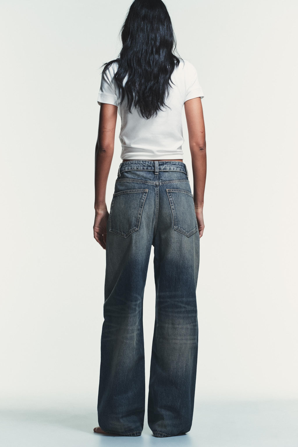 TRF FOLDED WAISTBAND MID-WAIST JEANS - Zara фото 14
