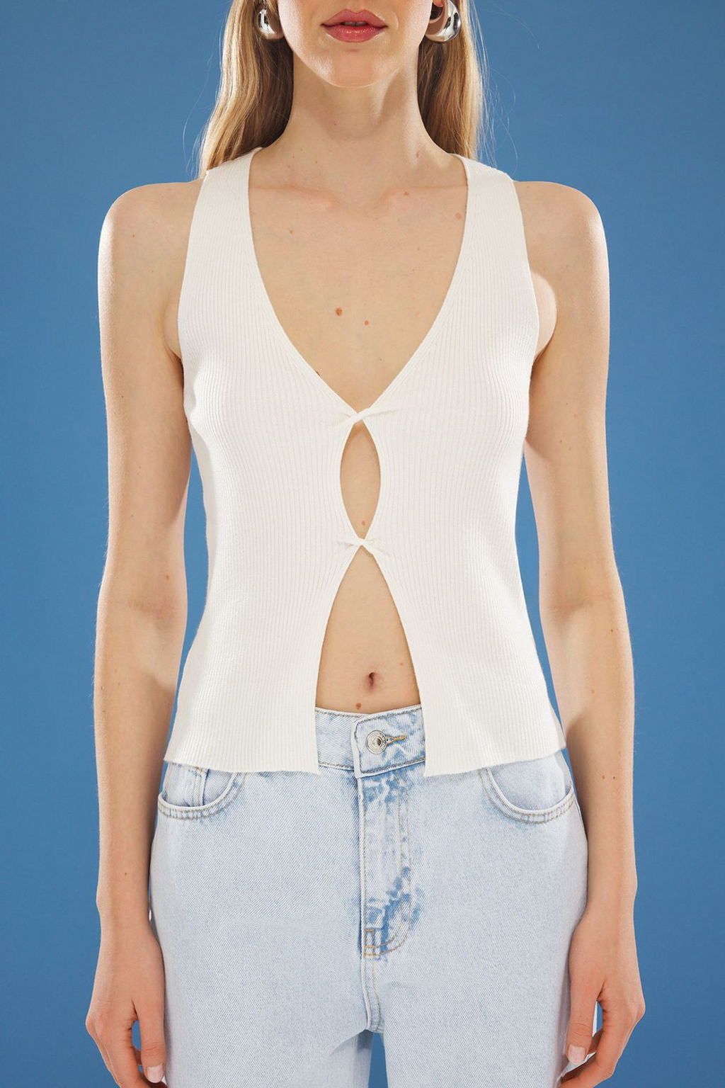 Ekru Premium Iplik / Ozel Iplik V Yaka Buzgu Detayl? Bluz TWOSS25BZ00185