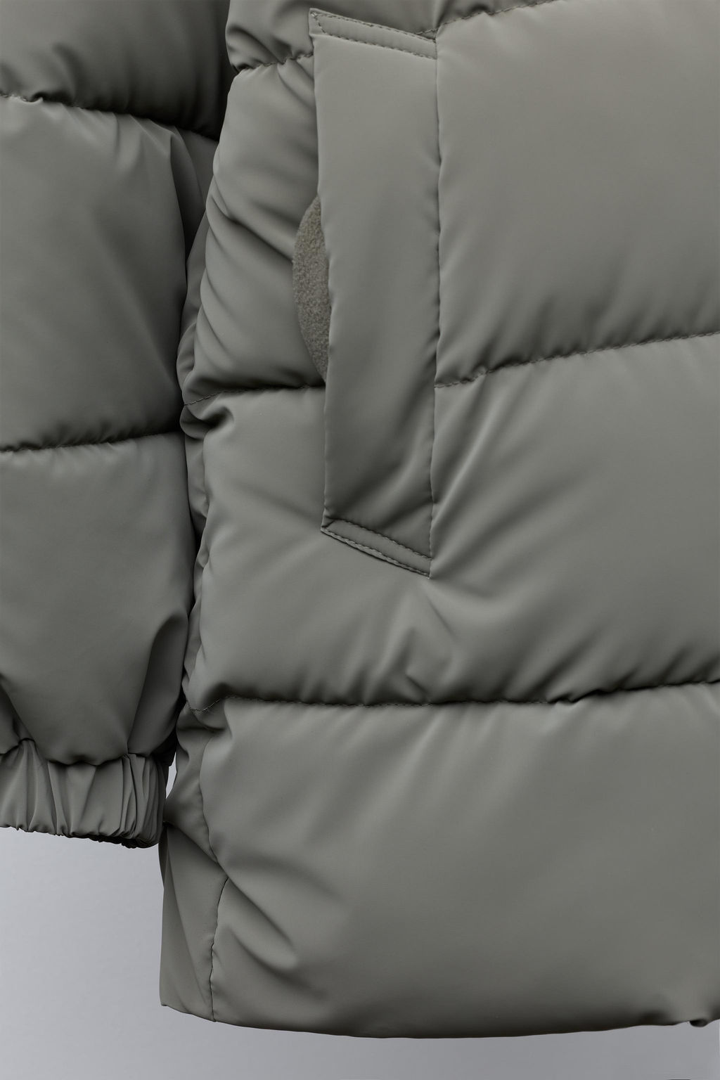 LONG COAT WITH RUBBER LABEL - Zara фото 7