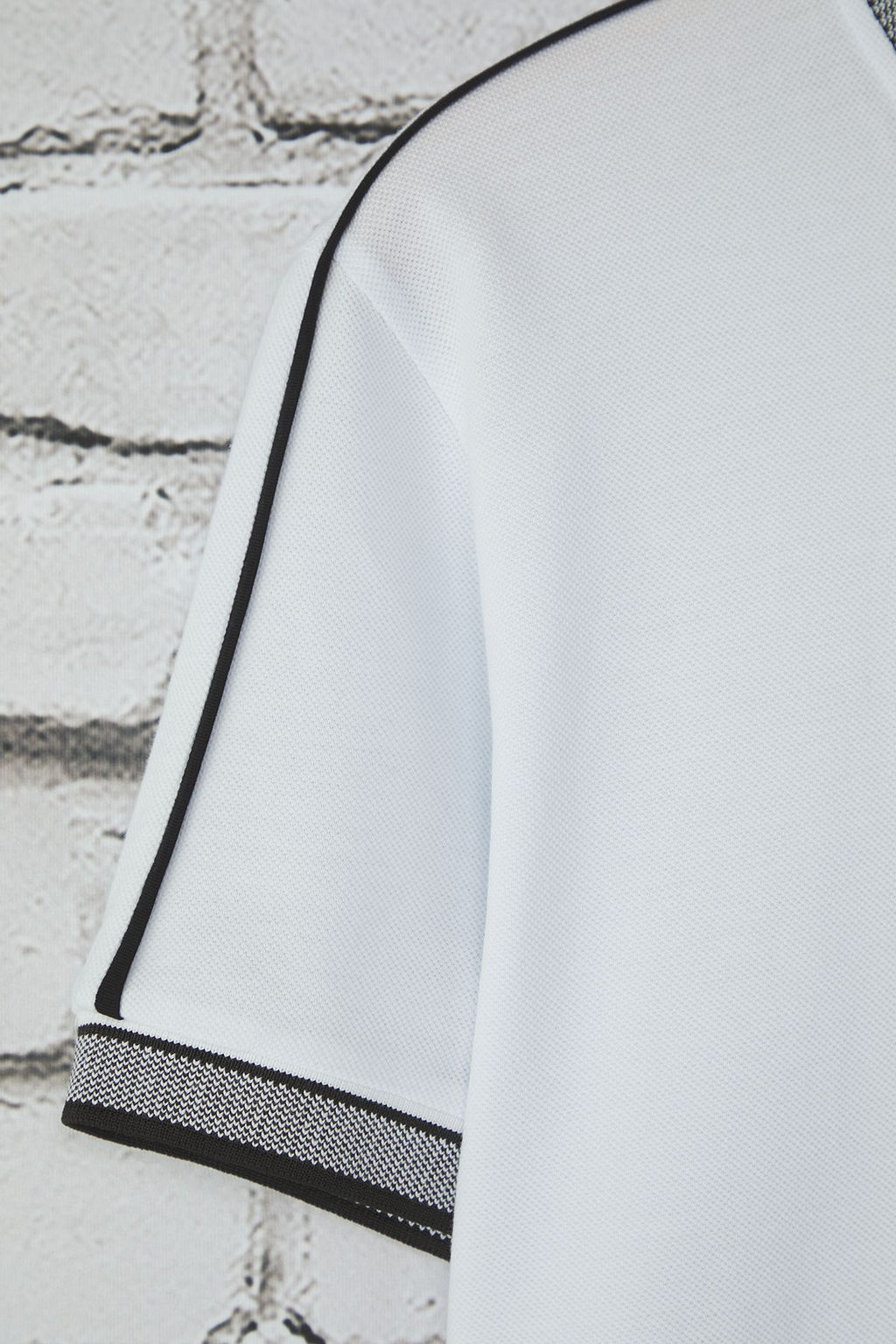 TRENDYOL MAN Beyaz Regular/Normal Kesim Biyeli Hakim Yaka Polo Yaka T-shirt TMNSS25PO00016 - Trendyolmilla фото 3