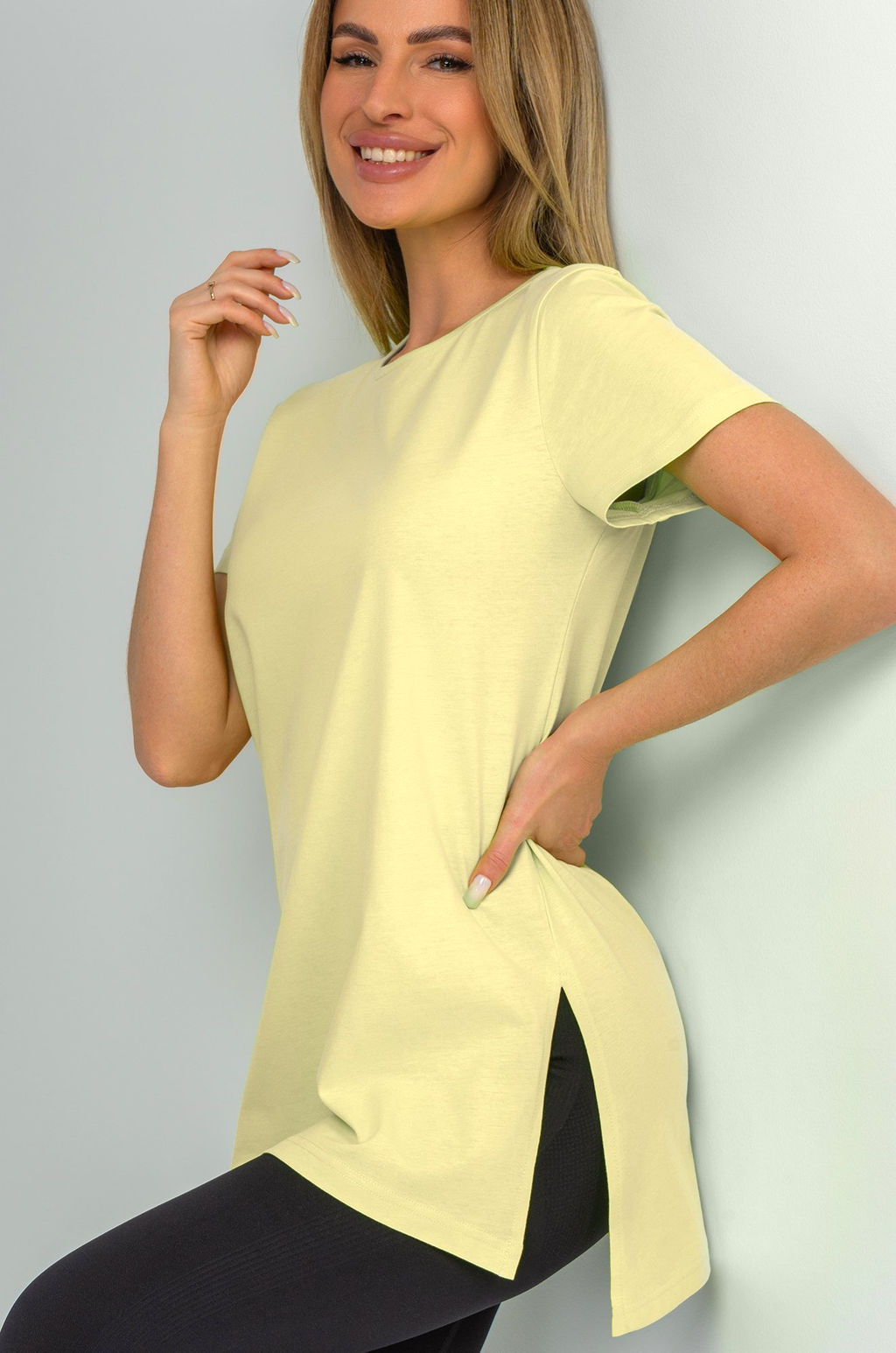 Женская удлиненная футболка с разрезами Happyfox