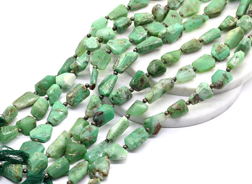 Бусины из хризопраза кристаллы 10*15мм, 26см, 14 бусин Радуга камня