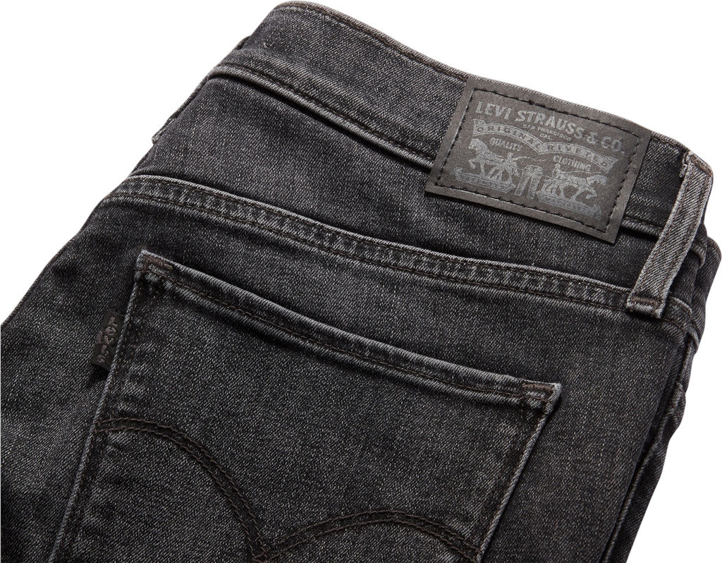 Джинсы женские