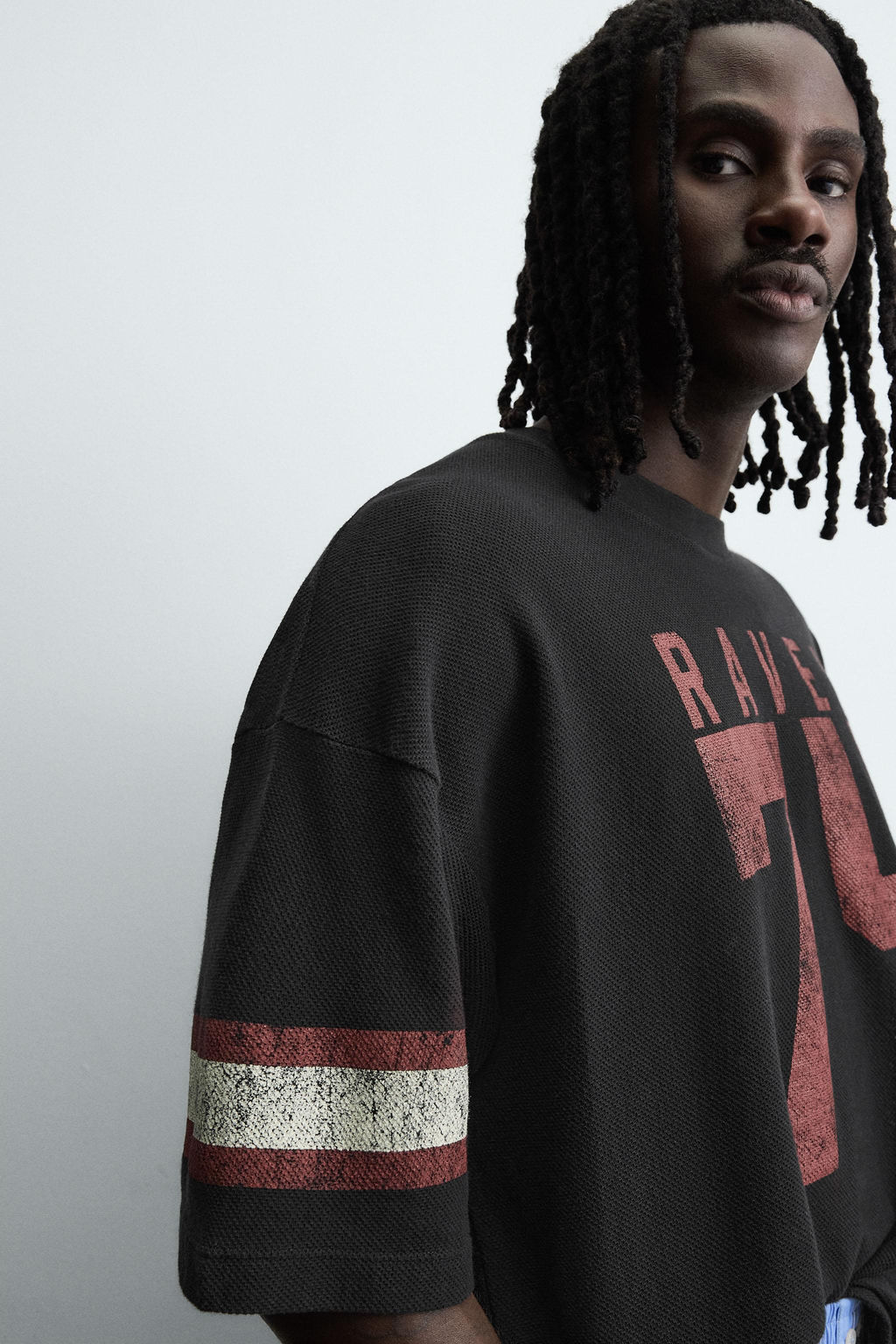 VARSITY OPEN-WEAVE T-SHIRT - Zara фото 7