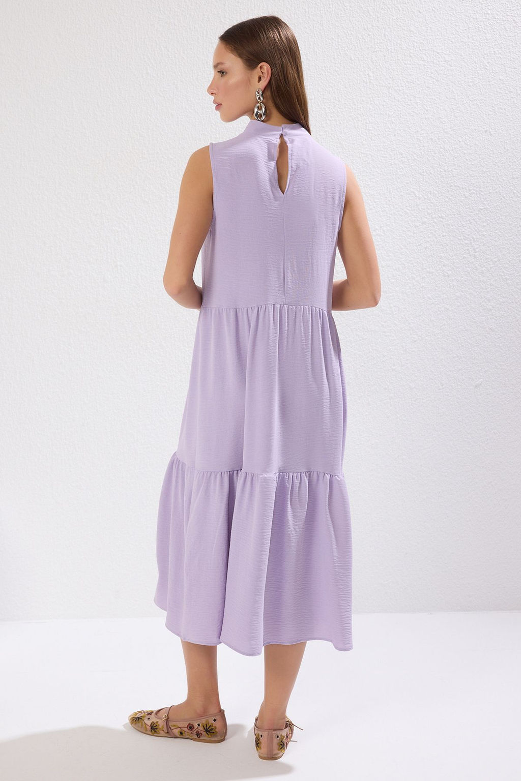 TRENDYOLMILLA Kahverengi Shift/Duz Kesim Dik Yaka Midi Dokuma Elbise TWOSS20EL1864 фото 22