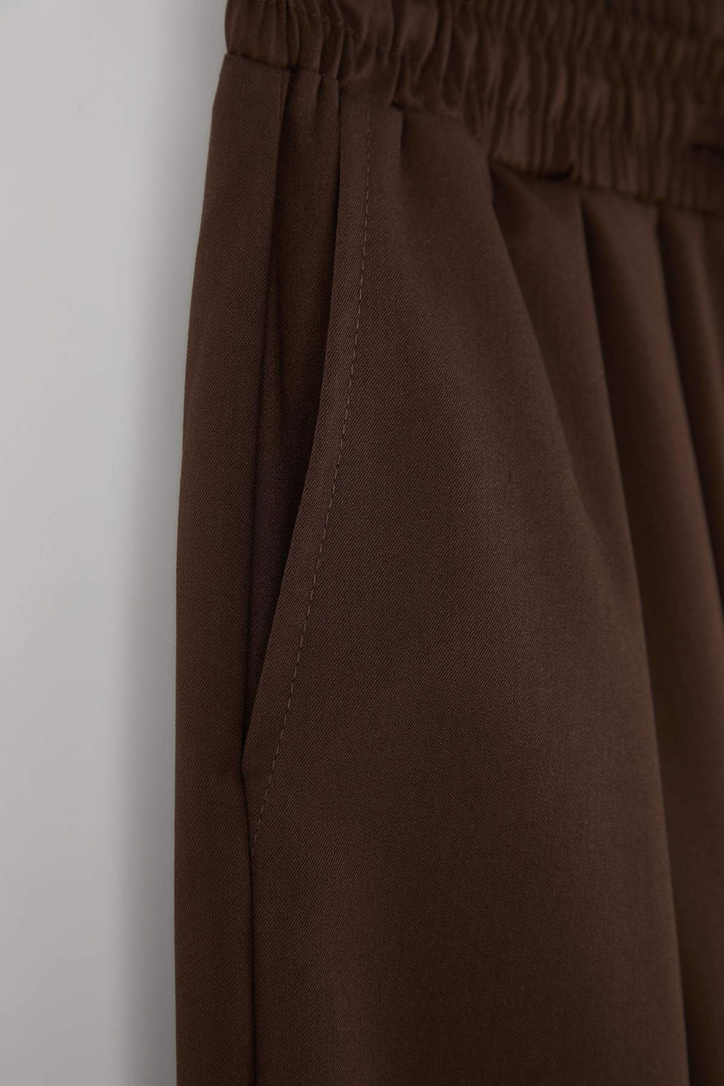 Koyu Kahverengi Salvar Kal?p Beli Lastikli Dokuma Pantolon TWOAW26PL00156 - Trendyolmilla фото 7