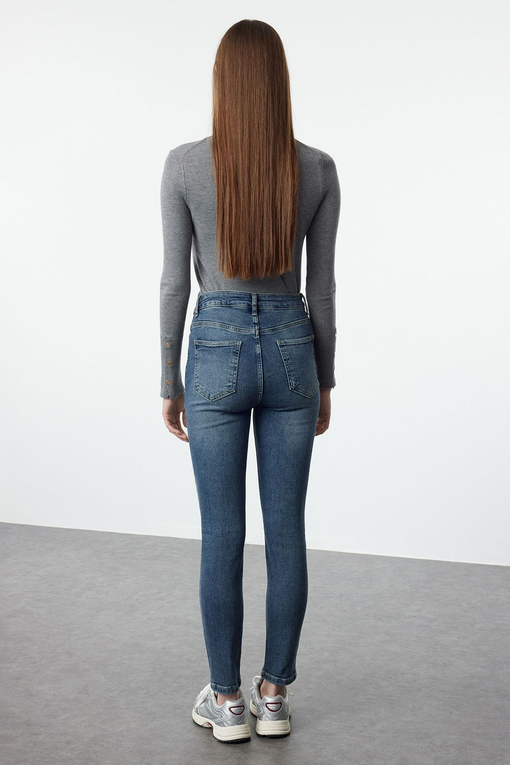 Koyu Mavi Onden Dugmeli Yuksek Bel Skinny Jeans TWOSS23JE00077 - Trendyolmilla фото 5