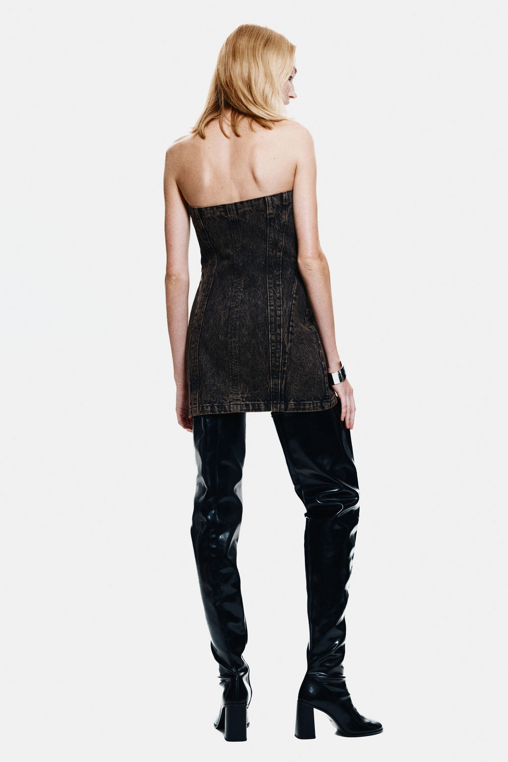 Minivestido bandeau en denim - H&m фото 3