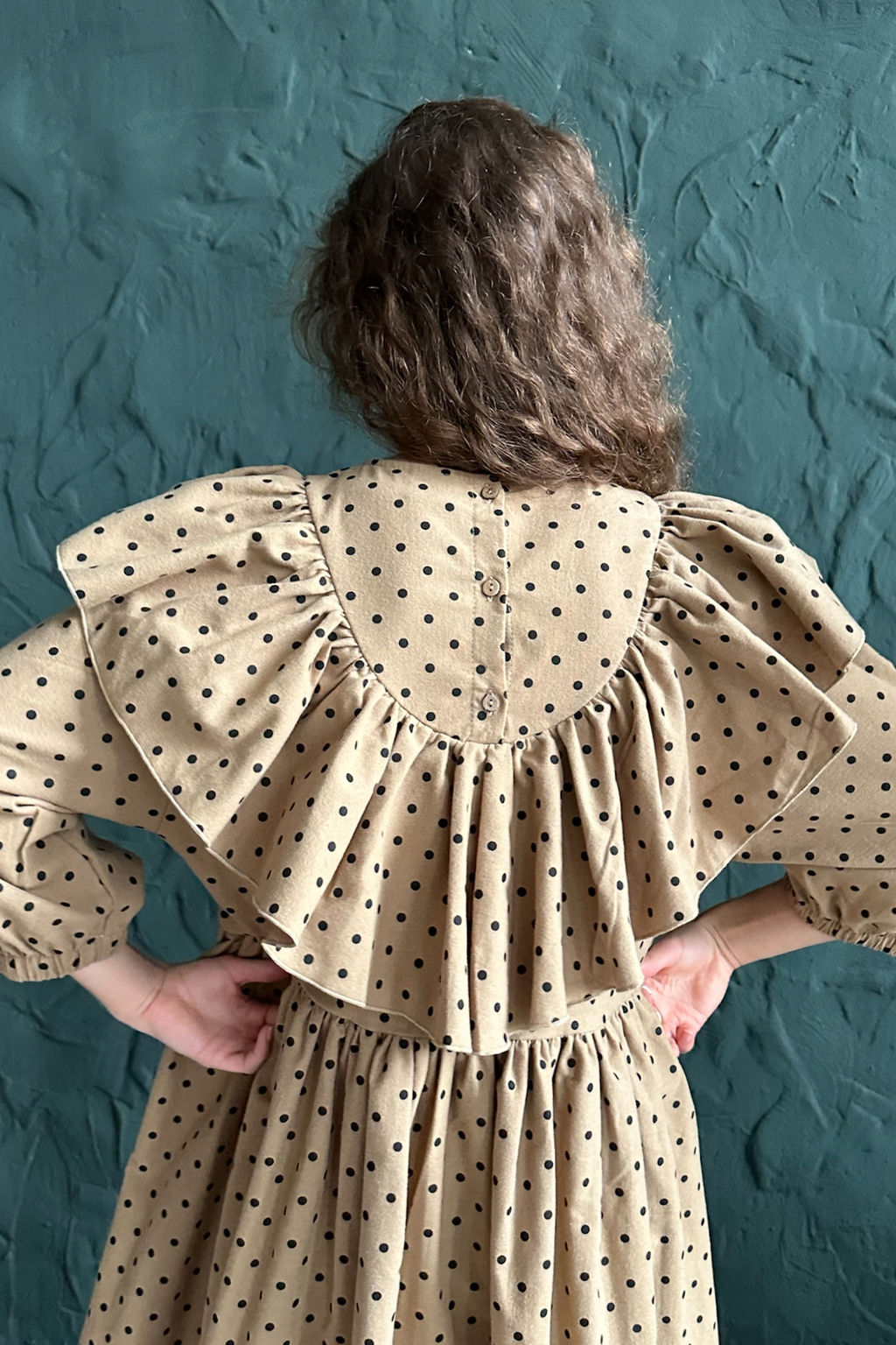 Платье женское STREET074/05/Песочный, черный