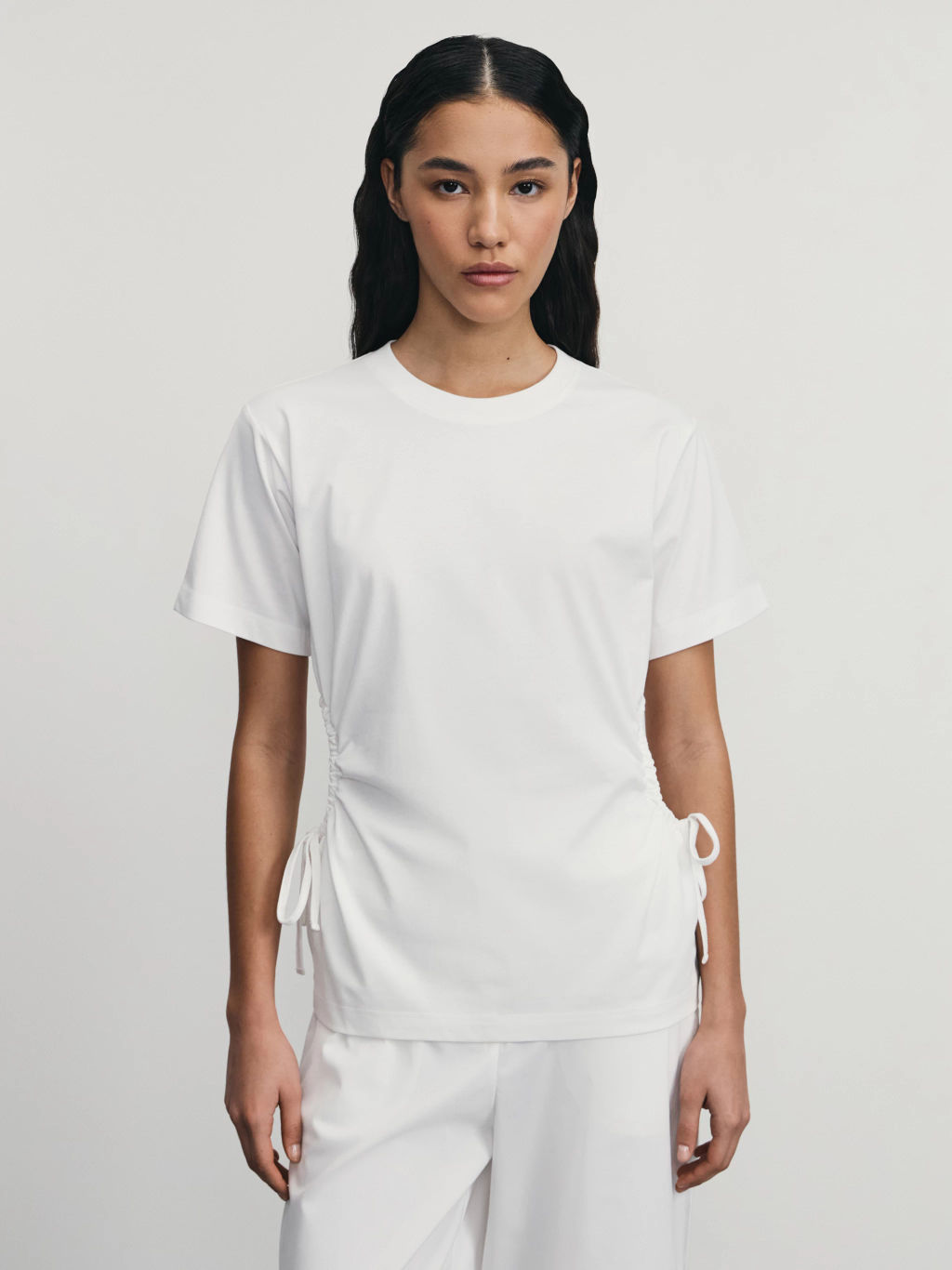 Футболка из хлопка с вырезами по бокам / Zarina  фото 4