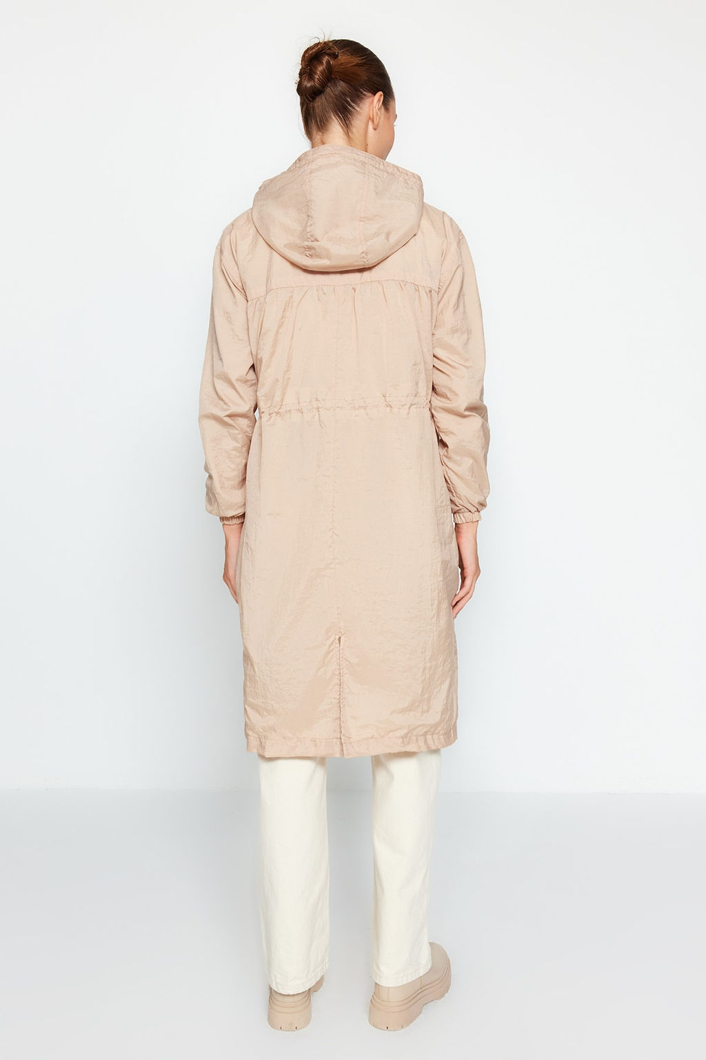 Bej Oversize Kapusonlu Su Itici Yagmurluk TWOAW24MO00280 - Trendyolmilla фото 7