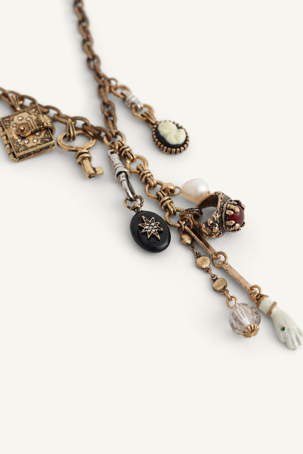 LIMITED EDITION MULTI-CHARM NECKLACE - Zara фото 4