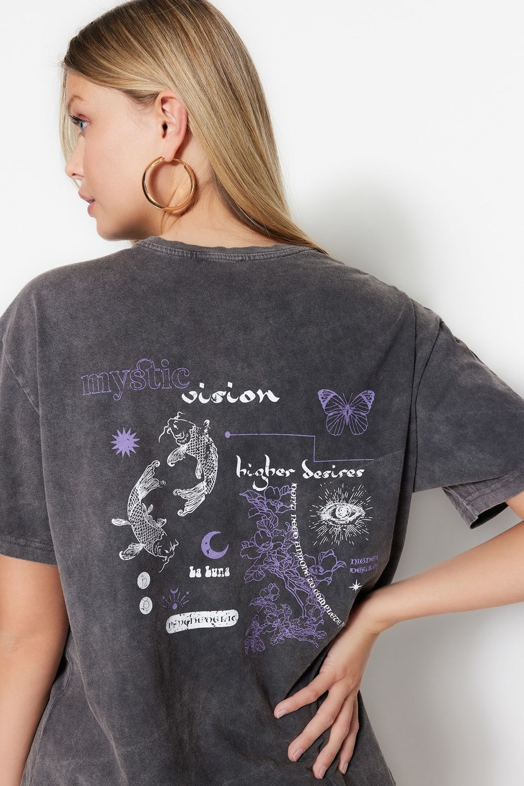 TRENDYOLMILLA Antrasit %100 Pamuk Soluk Efektli S?rt Bask?l? Boyfriend Bisiklet Yaka Orme T-Shirt TWOSS23TS00109  фото 10