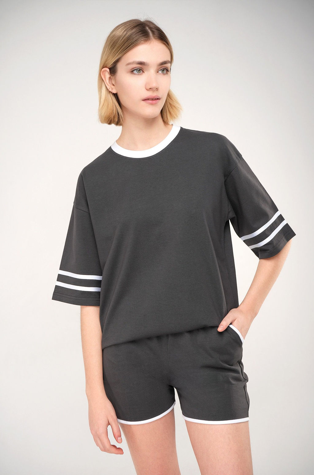 Женский костюм оверсайз из хлопка Happyfox